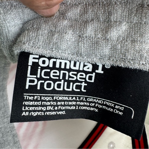 Official Formula 1 Baseball Cap Men's Size OS White Cotton Racing FW Large Logo - Picture 3 of 11